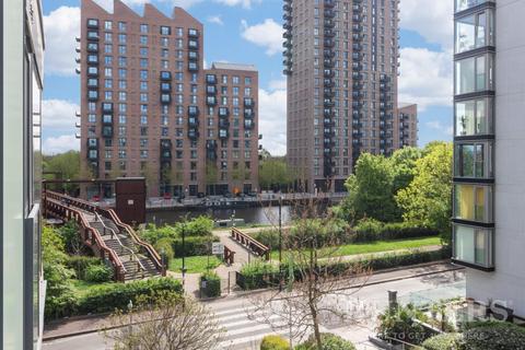 1 bedroom flat for sale, Waterside Way, London, N17