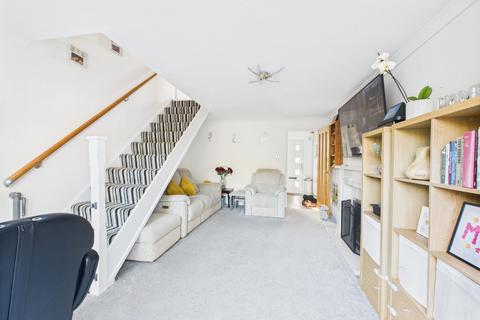 16 Brookthorpe Close, Tuffley, Gloucester, GL4 0LJ