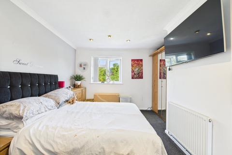 16 Brookthorpe Close, Tuffley, Gloucester, GL4 0LJ