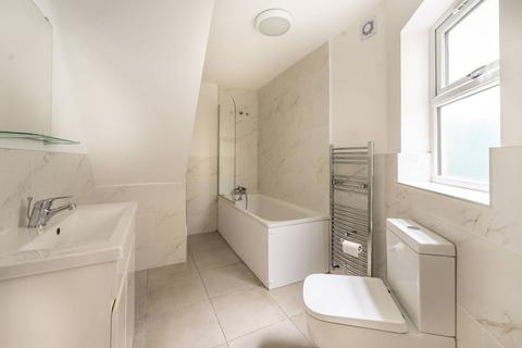 140 Richmond Road, Leytonstone, London, E11 4BS
