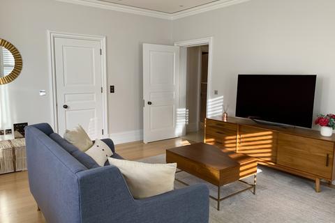 2 bedroom flat to rent, Wycombe Square, London W8