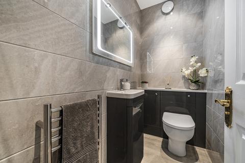 2 Booth Drive, Finchampstead, Wokingham, RG40 4HL
