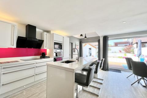 524 Devonshire Road, Blackpool, FY2 0JS