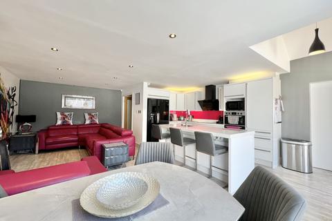 524 Devonshire Road, Blackpool, FY2 0JS