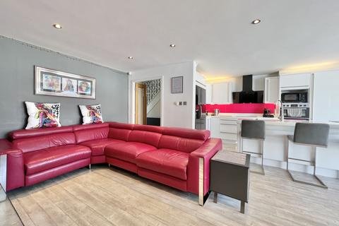 524 Devonshire Road, Blackpool, FY2 0JS
