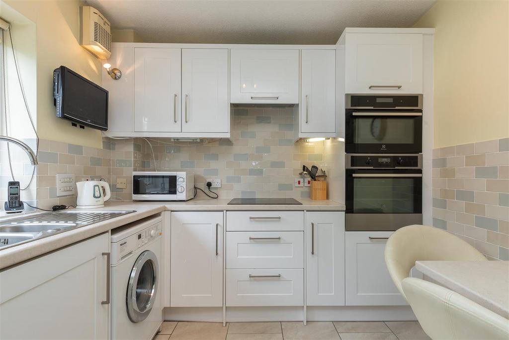 Kitchen - Breakfast Room 2.jpg