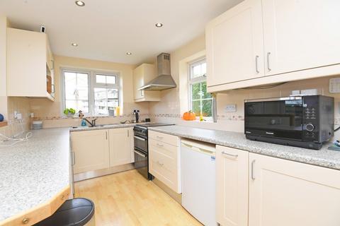 4 bedroom detached house for sale, Westville Oval, Harrogate