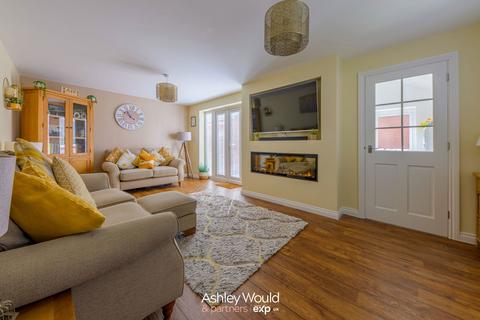 3 Bolas Avenue, Hartlebury, Kidderminster, DY11 7TX