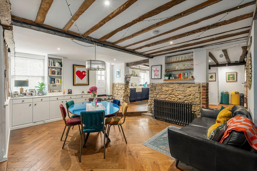 Breakfast room