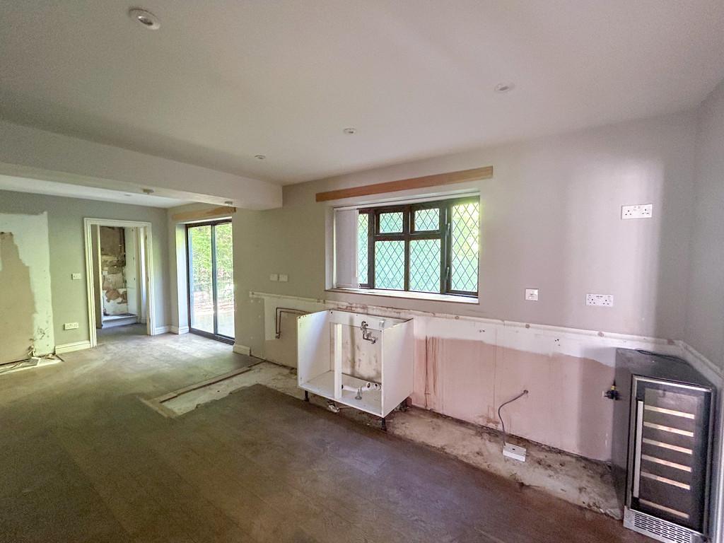 Kitchen 5
