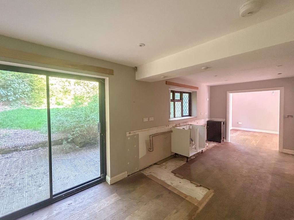 Kitchen 4