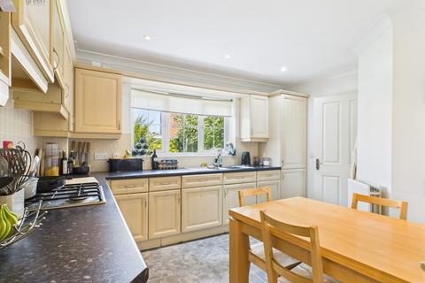 10 Foresters Way, Sutton Coldfield, B75 5UF