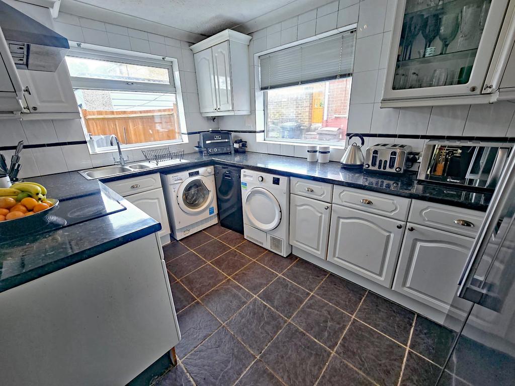 Kitchen (1)