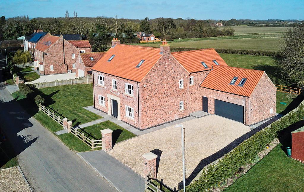 Fulstow Harpham House, Fulstow LN11 0XG 6 bed detached house for sale - £825,000