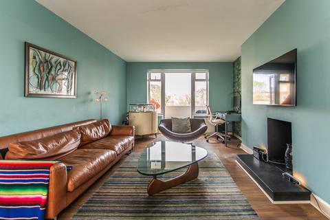 4 bedroom apartment for sale