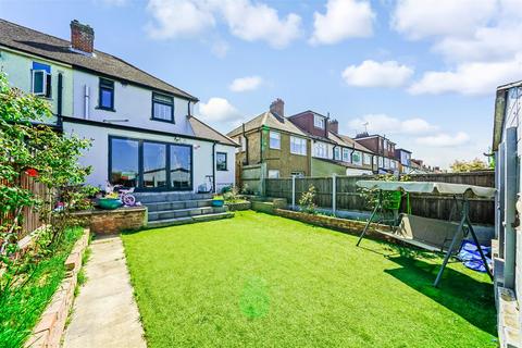 63 Russell Road, Chingford, London, E4 8HA