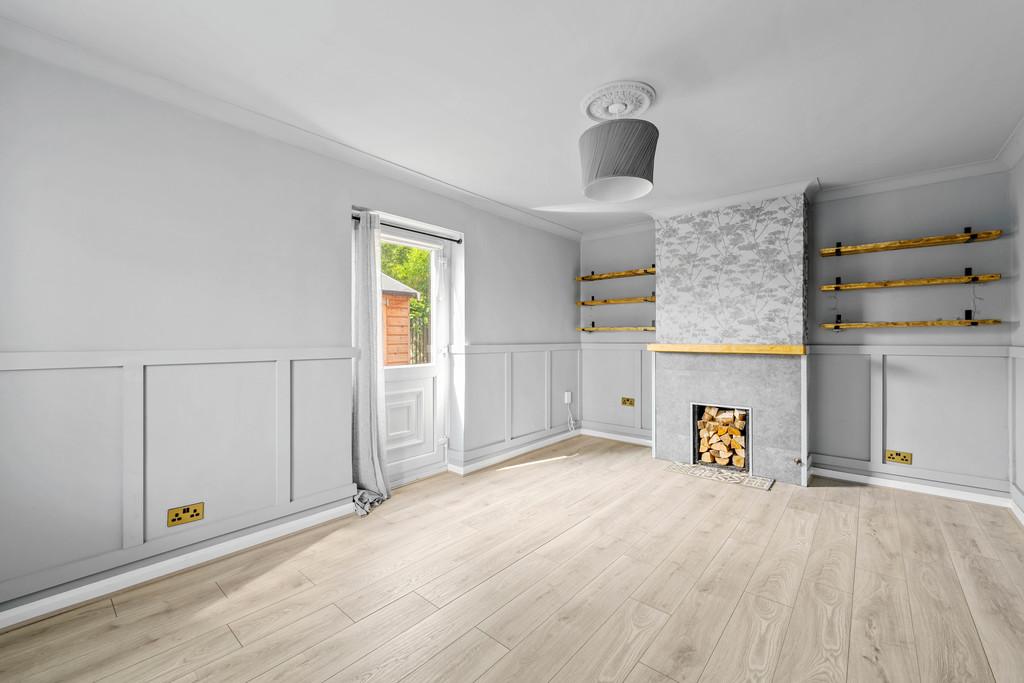 82 Norris Road, Blacon, CH1 5 D-2