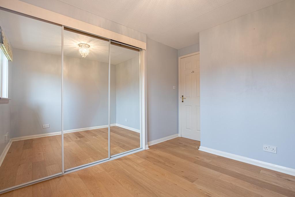 Bedroom2 Angle2