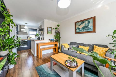 Flat 30, Caister House Roman Way, London, N7 8XL