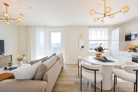 2 bedroom flat for sale, The Silverton, Royal Docks E16