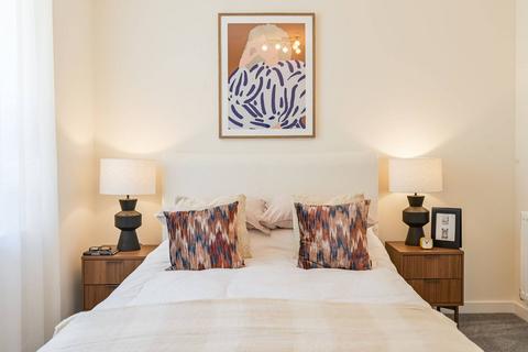 2 bedroom flat for sale, The Silverton, Royal Docks E16
