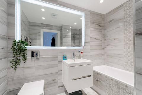 2 bedroom flat for sale, High Street, Sutton, SM1