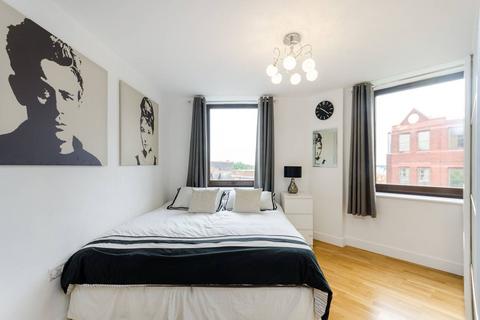 2 bedroom flat for sale, High Street, Sutton, SM1