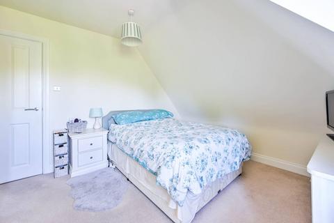 1 bedroom flat for sale, Dukes Avenue, New Malden, KT3