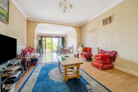 4 bedroom link detached house for sale, Winchmore Hill Road, Winchmore Hill, London, N21