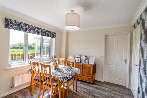 undefined, Milner Fields, Newark NG22