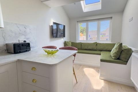 27 Hook Lane, Bognor Regis, PO22 8AU