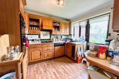 4 Eaglesbush Close, Neath, SA11 2AL