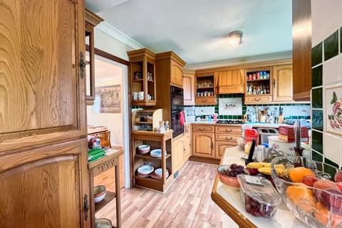 4 Eaglesbush Close, Neath, SA11 2AL