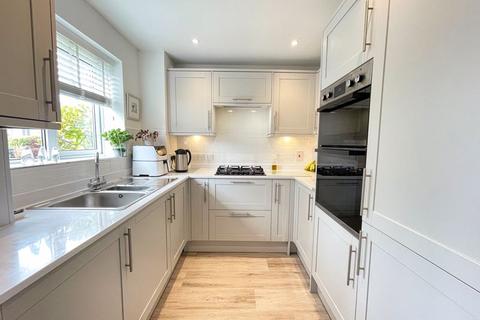 51 Clos Ogney, Llantwit Major, CF61 2SN