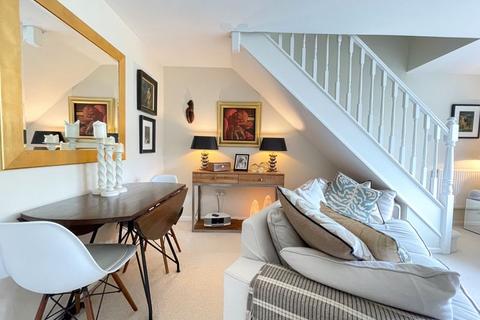 51 Clos Ogney, Llantwit Major, CF61 2SN