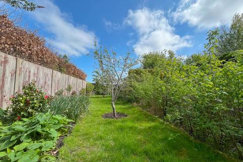 undefined, The Street, Finglesham