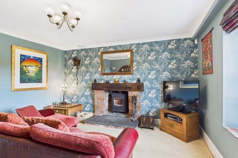 Cwmoernant House Cwmoernant, Carmarthen, SA31 1EG