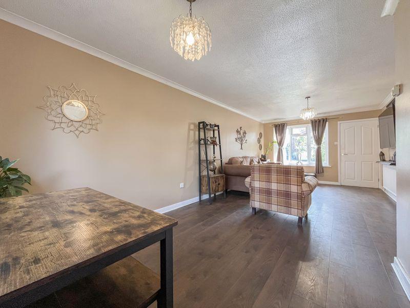 Living room/diner