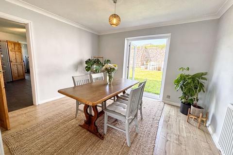 4 bedroom detached house for sale, 4 Nursery Gardens Litchard Bridgend CF31 1NH