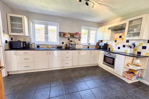 4 bedroom detached house for sale, 4 Nursery Gardens Litchard Bridgend CF31 1NH
