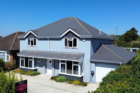 5 bedroom detached house for sale, West Christchurch