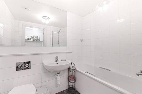 1 bedroom flat for sale, Grosvenor Waterside, SW1W, Belgravia, London, SW1W