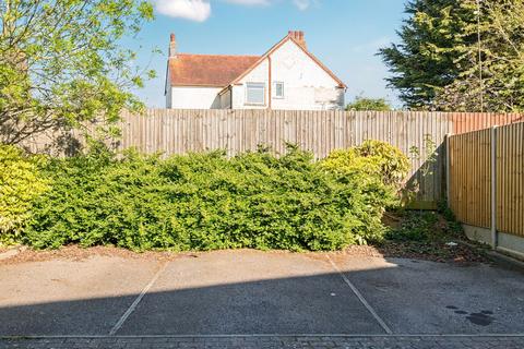 Flat 4, 32 Cheney Road, Minster, Ramsgate, CT12 4BG
