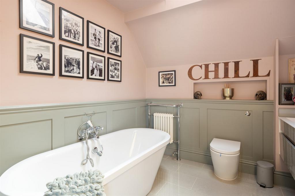 Main Bathroom