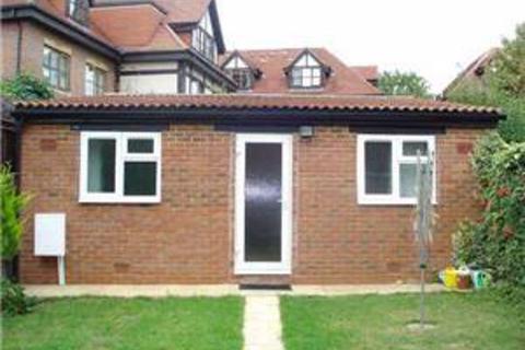 1 bedroom property to rent, Alders Road, Edgware HA8
