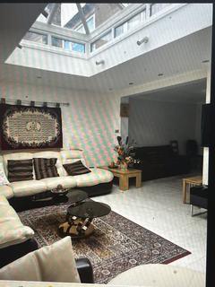 4 bedroom property to rent, Alders Road, Edgware HA8