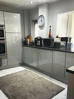 4 bedroom property to rent, Alders Road, Edgware HA8