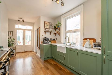 3 bedroom semi-detached house for sale, St. Pauls Road, Chichester