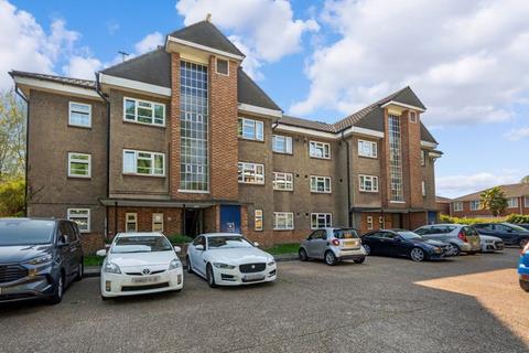 26 Denmark Gardens, Carshalton, SM5 2JL