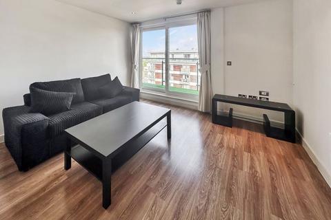 1 bedroom flat for sale, High Street, Uxbridge, UB8
